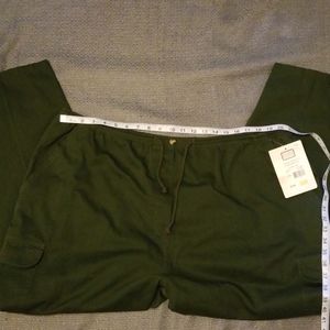 Faded Glory elastic band cargo pant